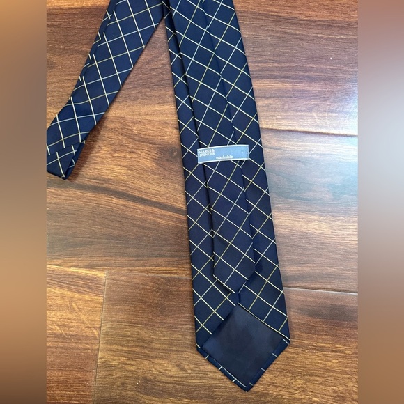 MARKS & SPENCER Navy and Gold Grid Tie - Picture 2 of 10